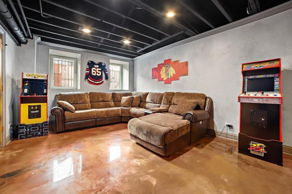 Chicago Mid-Century Gem Steps From United Center Villa Esterno foto
