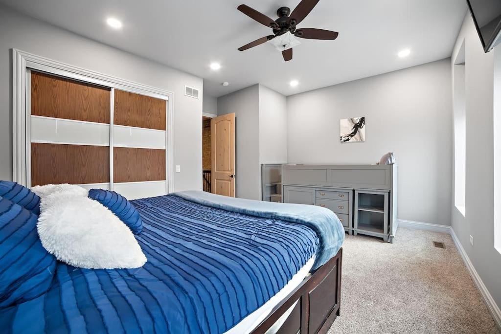 Chicago Mid-Century Gem Steps From United Center Villa Esterno foto