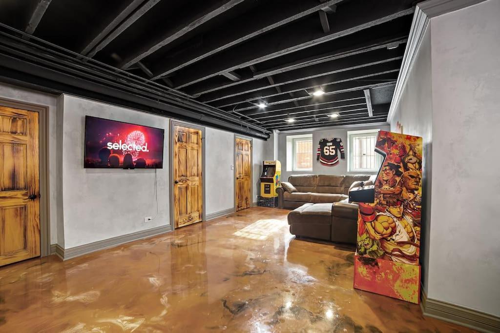 Chicago Mid-Century Gem Steps From United Center Villa Esterno foto