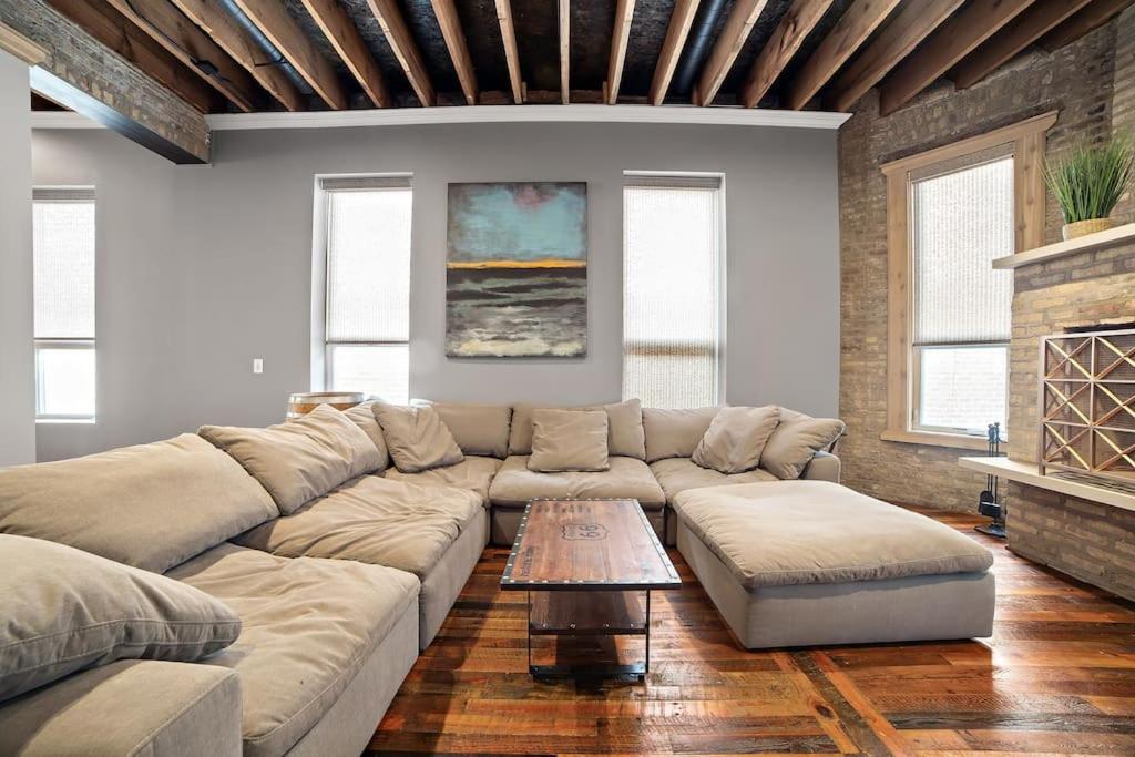 Chicago Mid-Century Gem Steps From United Center Villa Esterno foto