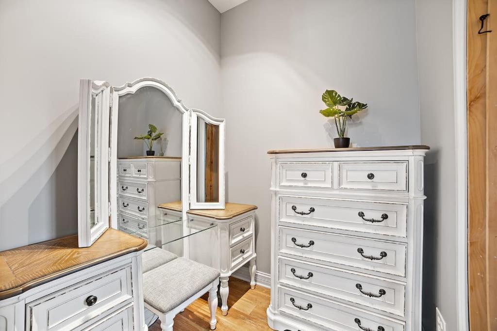 Chicago Mid-Century Gem Steps From United Center Villa Esterno foto